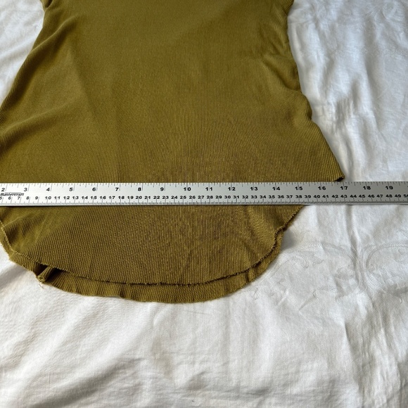 For The Republic Women's Brownish-Yellow Fine Ribbed Tank Top Size Medium Raw - Picture 8 of 9